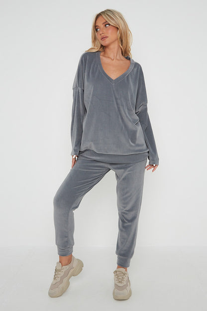 One Size Velvet Jumper and Jogger Loungewear Set