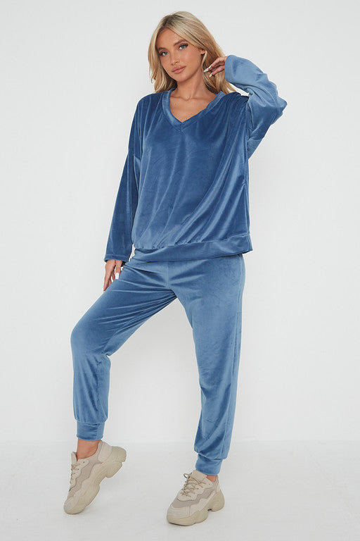 One Size Velvet Jumper and Jogger Loungewear Set