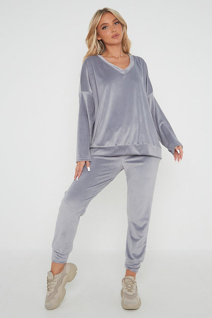 One Size Velvet Jumper and Jogger Loungewear Set