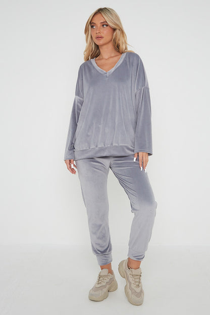 One Size Velvet Jumper and Jogger Loungewear Set