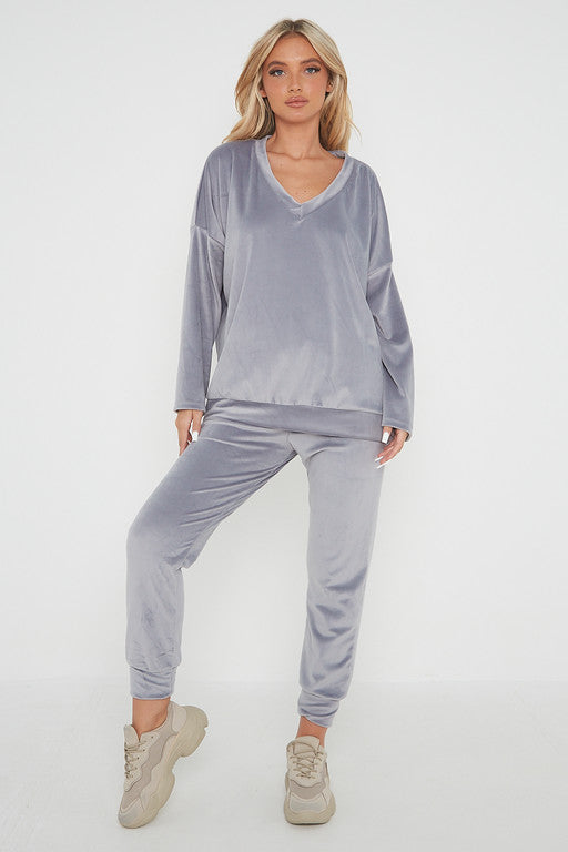 One Size Velvet Jumper and Jogger Loungewear Set