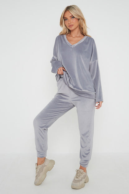 One Size Velvet Jumper and Jogger Loungewear Set